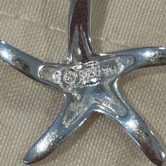 Sterling Silver Starfish Pendant Necklace - Picture 3 of 3
